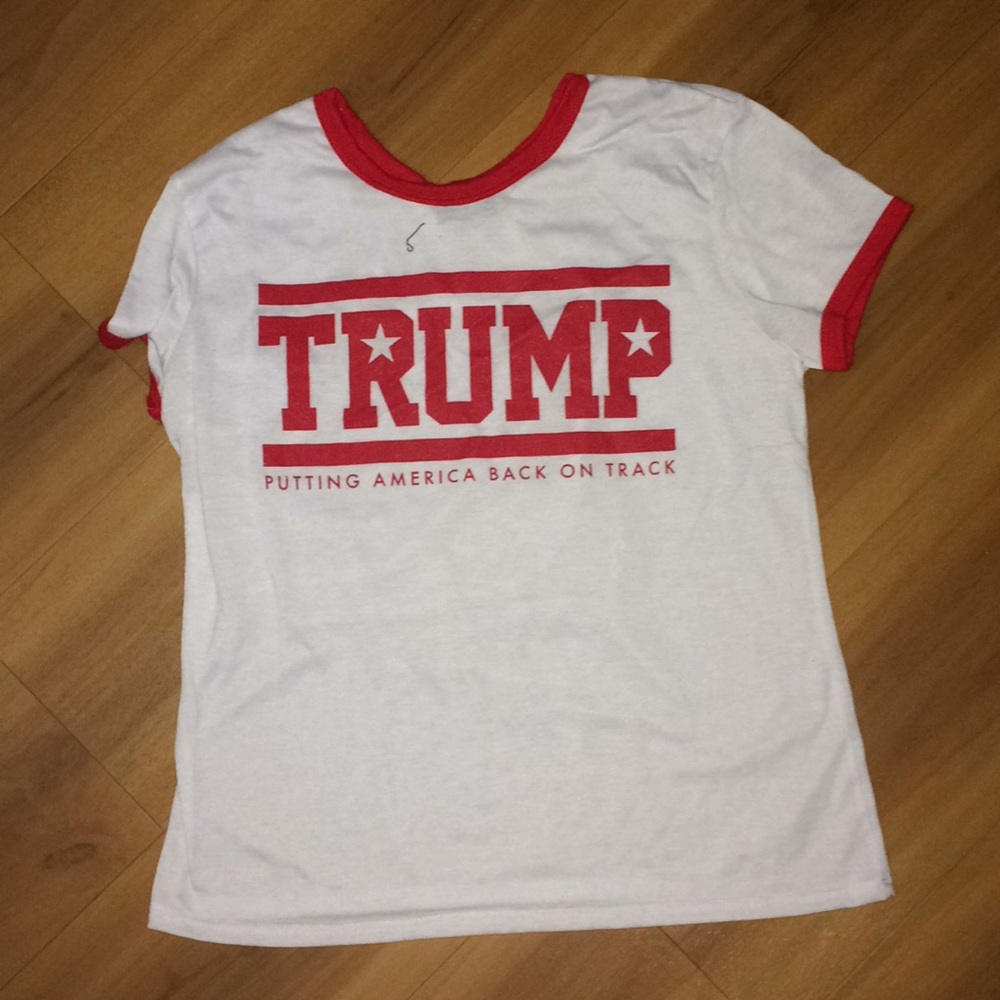TRUMP TeE